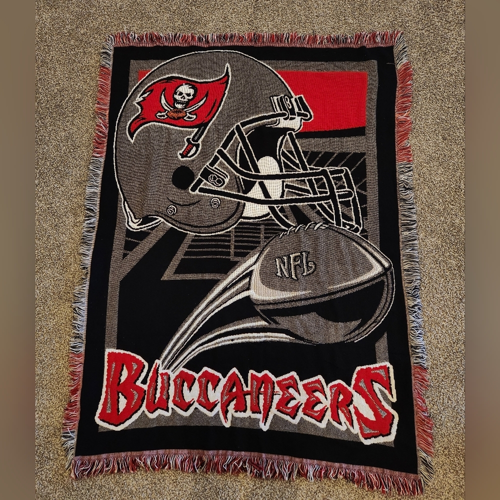 NFL Tampa Bay Buccaneers Northwest Co. Fringed Tapestry Throw Blanket Bucs Super